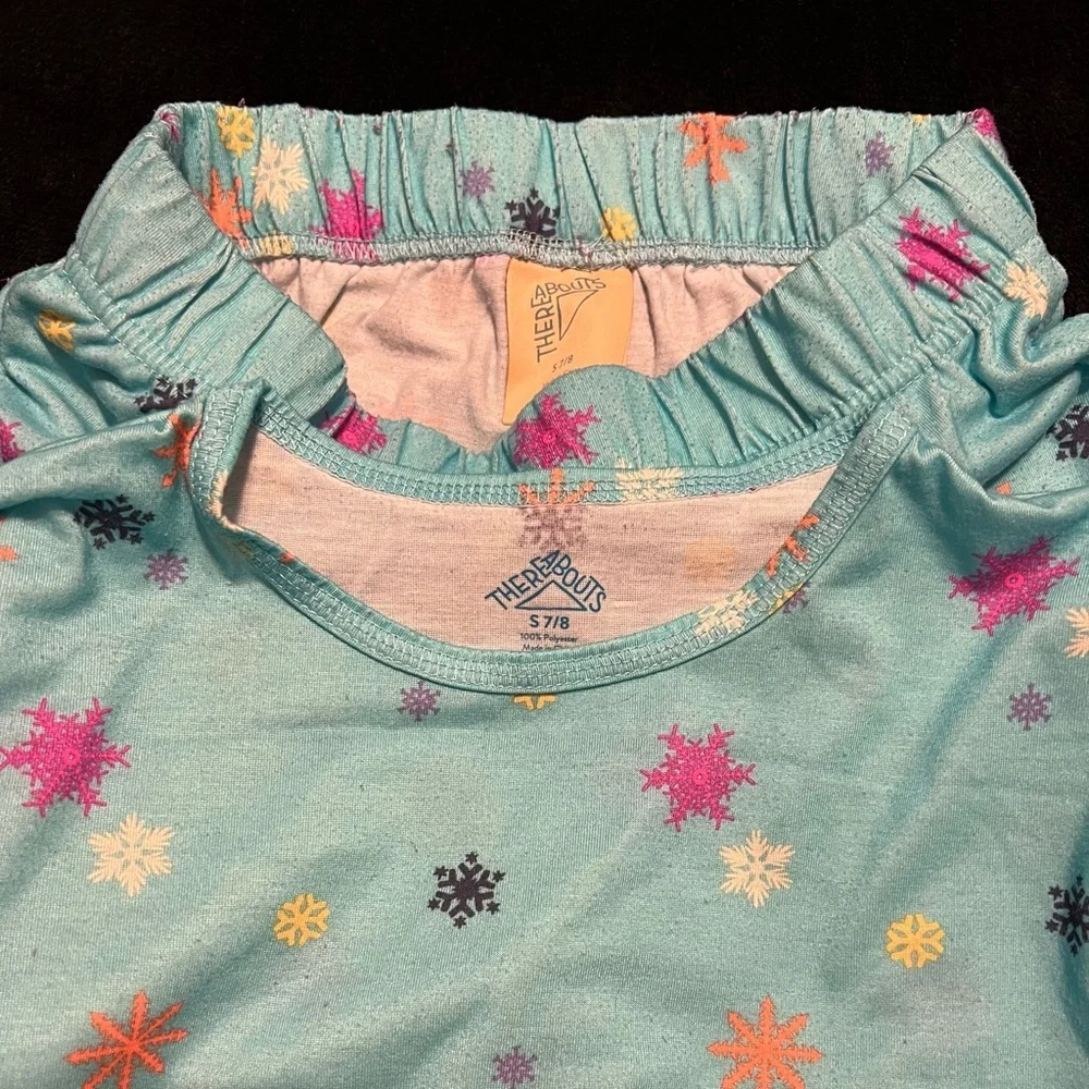 Thereabouts Pajamas with Snowflakes Girls size small 7-8 - Picture 2 of 5